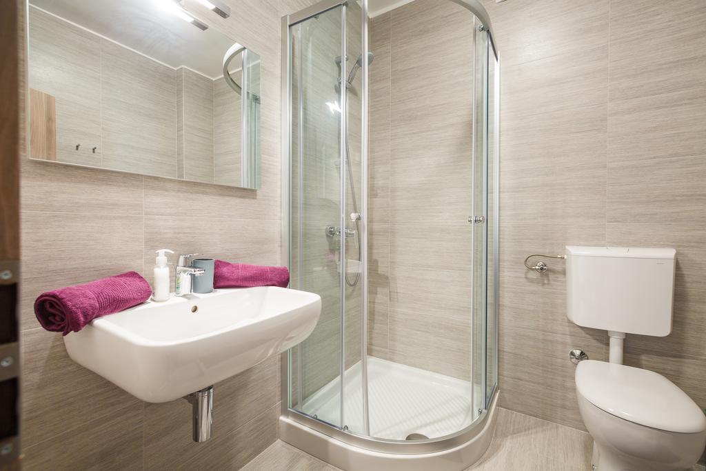 Ivni Apartmani Novigrad Istria Rom bilde