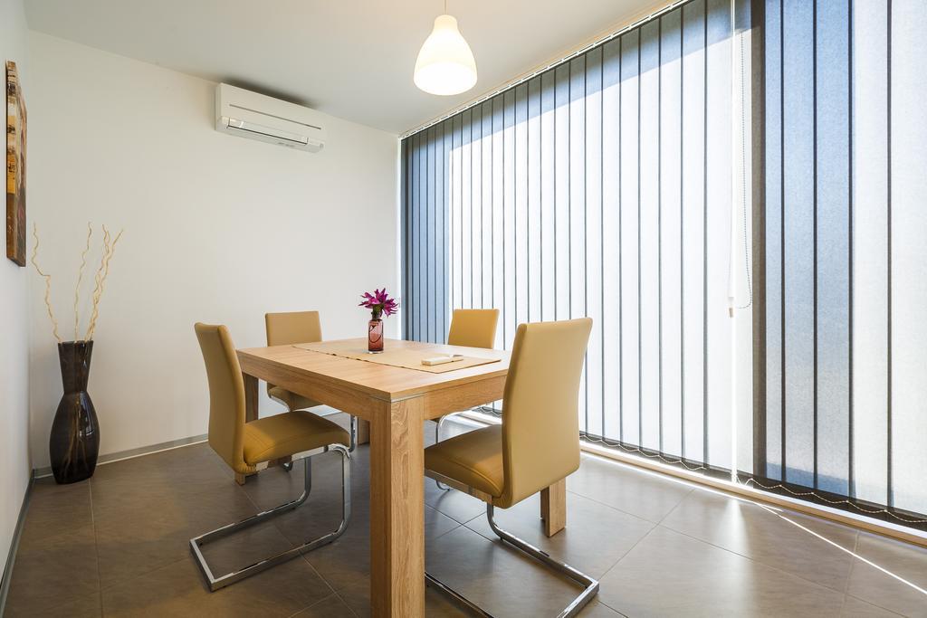 Ivni Apartmani Novigrad Istria Rom bilde