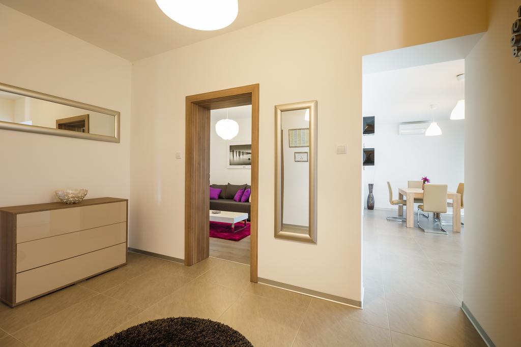 Ivni Apartmani Novigrad Istria Rom bilde